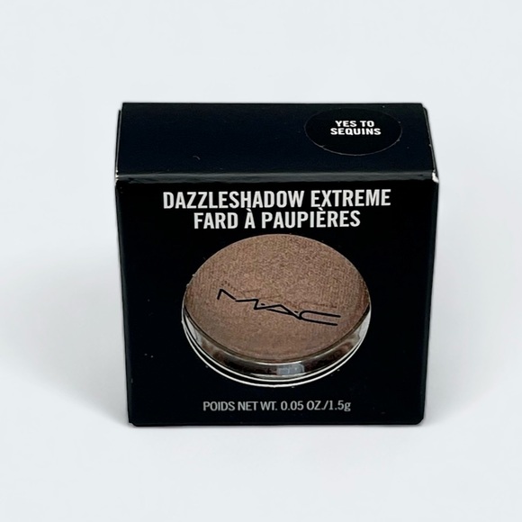 MAC Dazzleshadow Extreme Eyeshadow (Yes To Sequins) - Picture 4 of 6